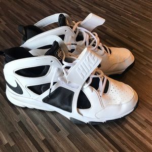 Nike Huarachi Cross Trainers size 16